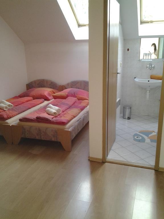 Penzion Richnava Stiavnicke Bane Oda fotoğraf