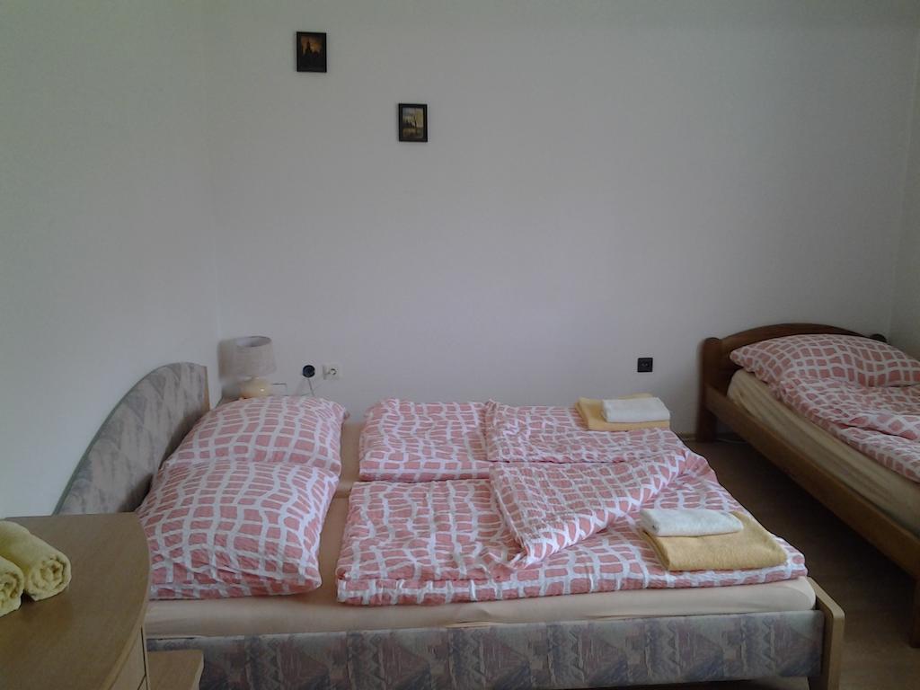 Penzion Richnava Stiavnicke Bane Oda fotoğraf